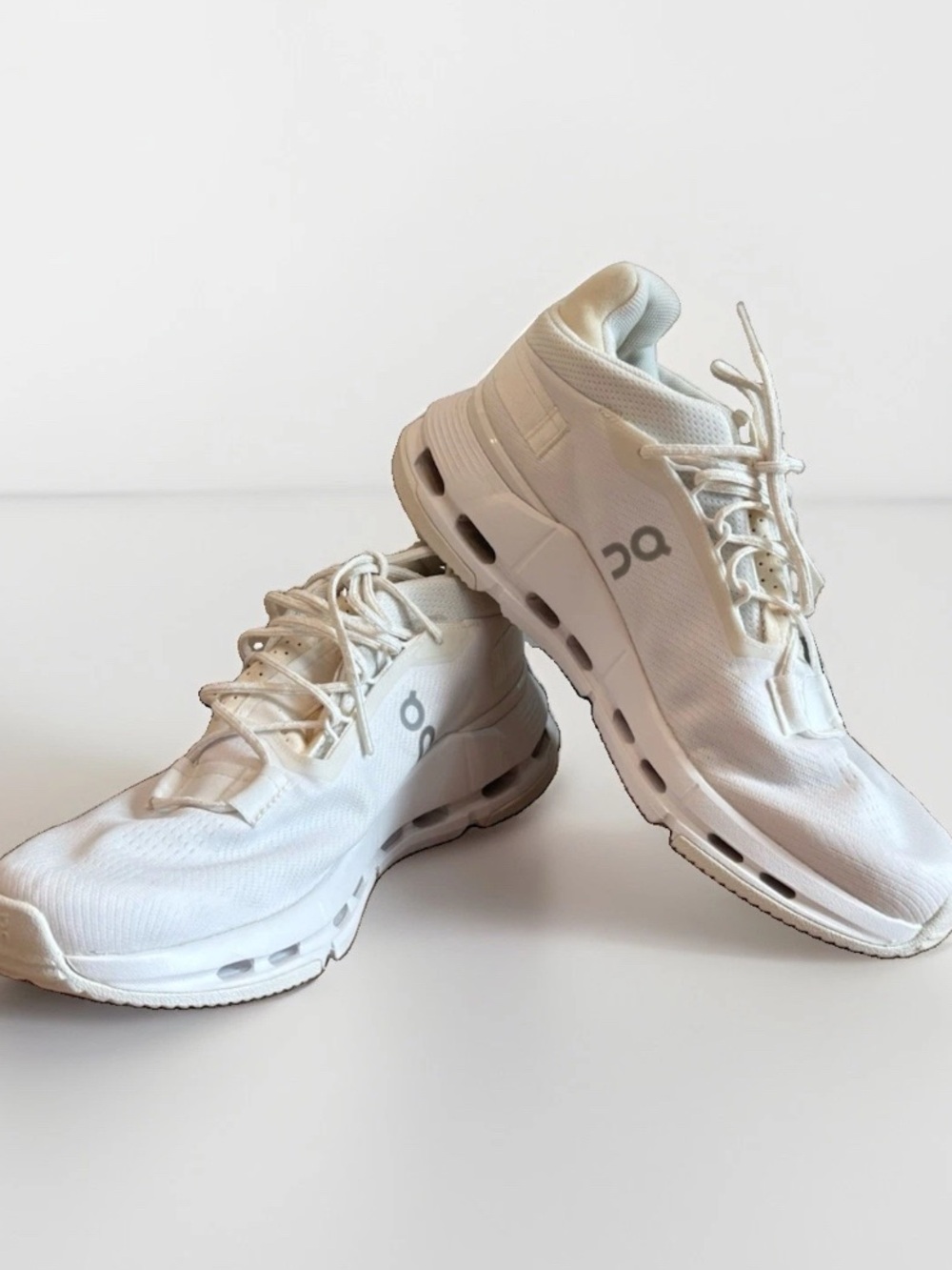 On Cloudnova 2 Mens Running Shoes White CloudTec Sneakers Size 8.5